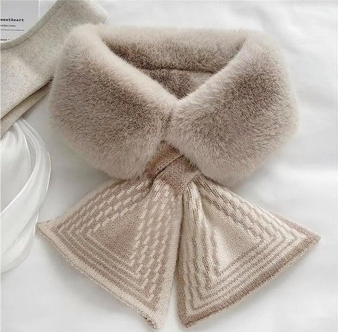 Women's Soft Faux Fur Pull Through Scarf with Pattern Tail